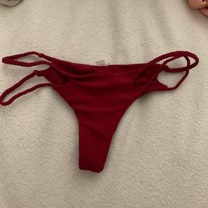 Frankie’s sexy red bikini bottoms